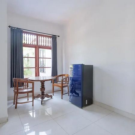 Ceria Guesthouse Seminyak Mitra Reddoorz מראה חיצוני תמונה